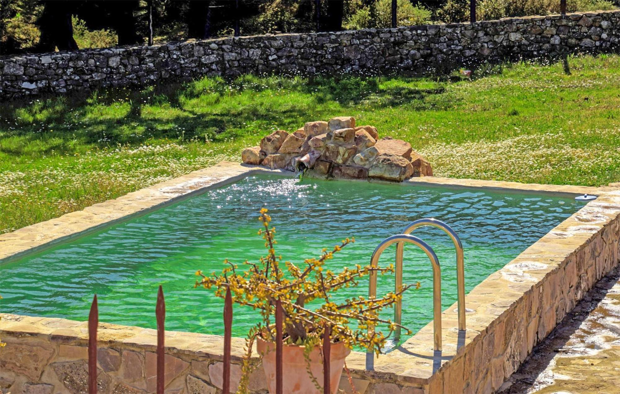 Lovely Home In Cortes De La Frontera With Kitchen Luaran gambar